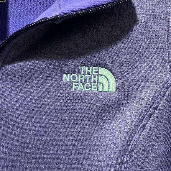The North Face Agave Jacket, Heatheted purple size small/petite. - Picture 3 of 9